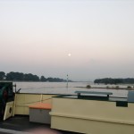 Rhein am Abend zur rechten.