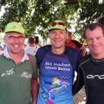 Wenn jeder mit anpackt, ist so ein Ironman rasch vorbei. Die Challenge Roth-Staffel 2015.